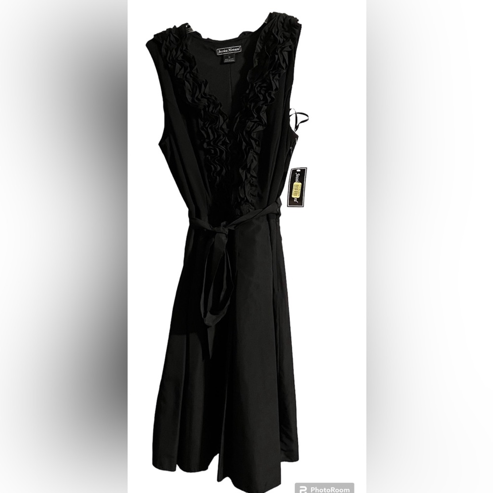 Jessica Howard Ruffle V-Neck Sleeveless Tie Waist Fit and Flare Dress NWT!
